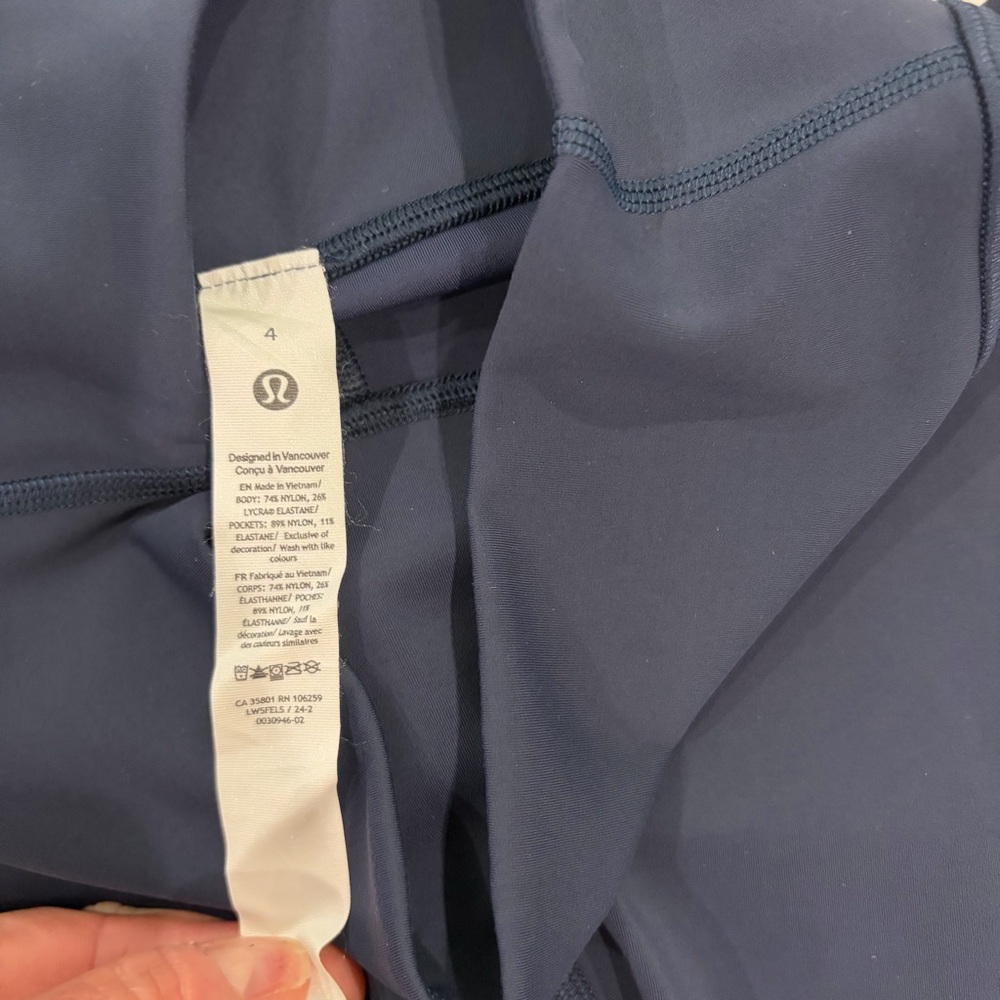 Lululemon Wunder Under SmoothCover High Rise 25” True Navy Size 4 nwot - Picture 5 of 5